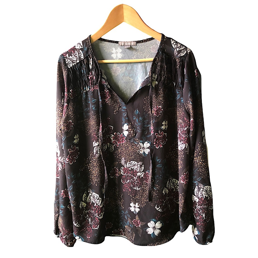 Peace & Pearls Blouse